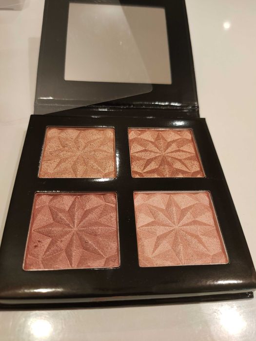 Kryolan, Inglot, Morphe, Germaine de  Capuccini, Anastasia, Douglas