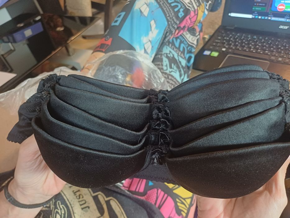 Продава сутиени нови