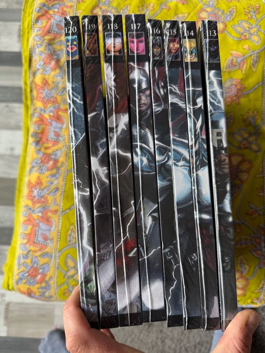 Върховна колекция MARVEL Чисто нови и запечатани! Пълна колекция 120бр