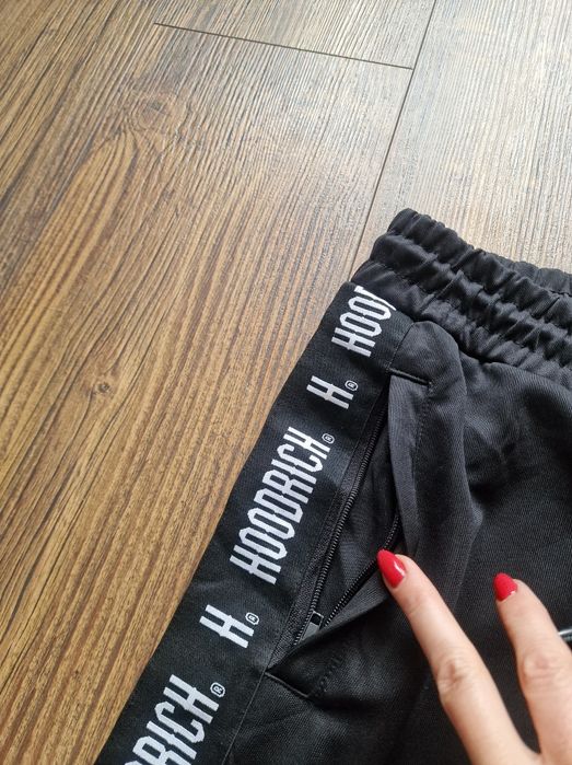 Страхотно мъжко спортно долнище HOODRICH размер M