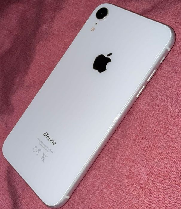 iPhone XR- 64GB 79%