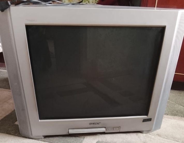 Продам телевизор