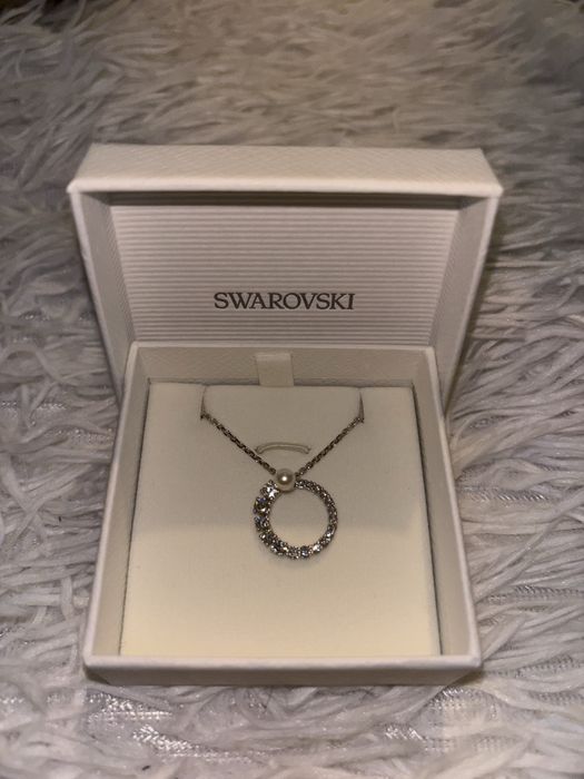 Сребърно колие “Swarovski”
