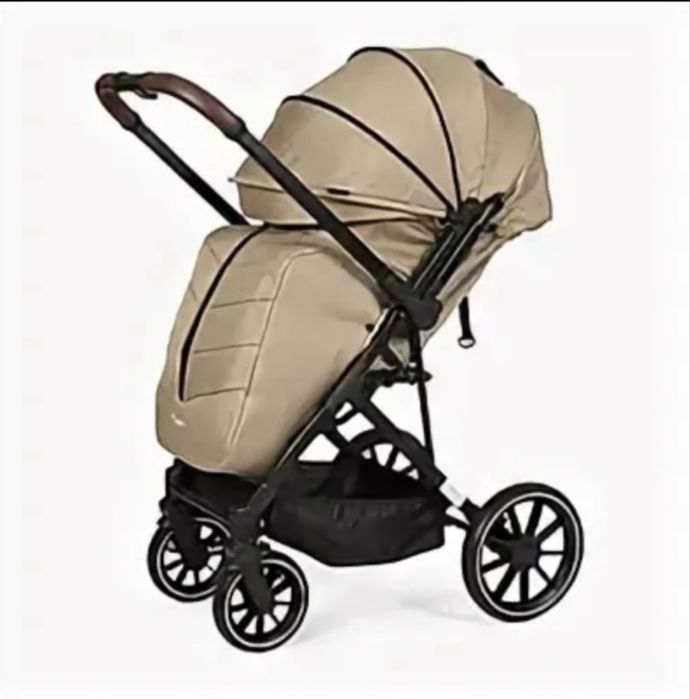 Продам прогулочную коляску