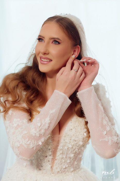 Vând Rochie de Mireasă