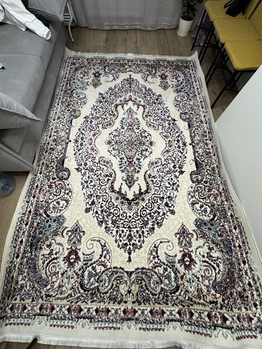 Ковер 200 х 300.