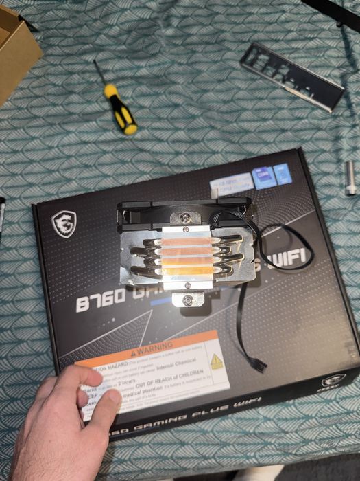 Vand placa de baza + cooler procesor + carcasa