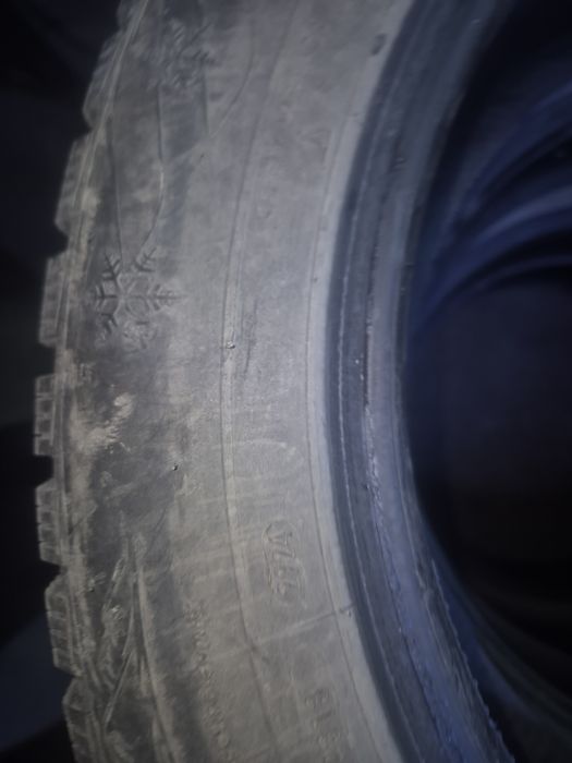 Продам зимнию резину