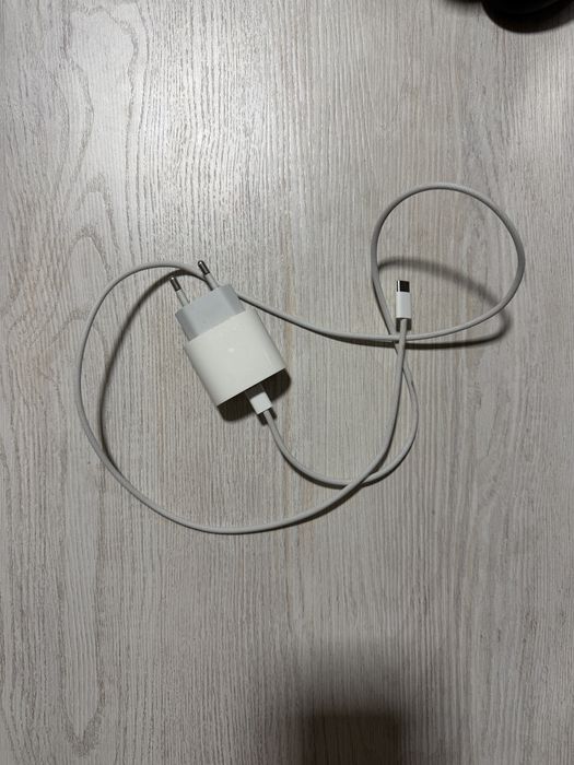 Original Zaryadka Iphone 16 Pro Max Karobkadan chiqqan
