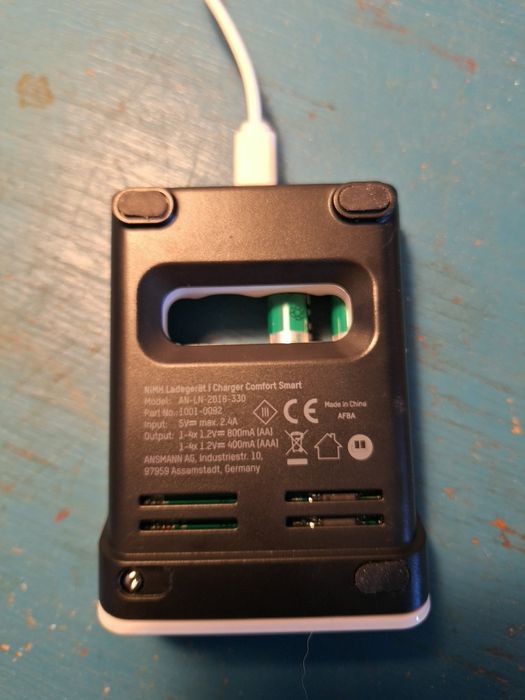 încărcător baterii reîncărcabile ANSMANN  2 acumulator cadou.