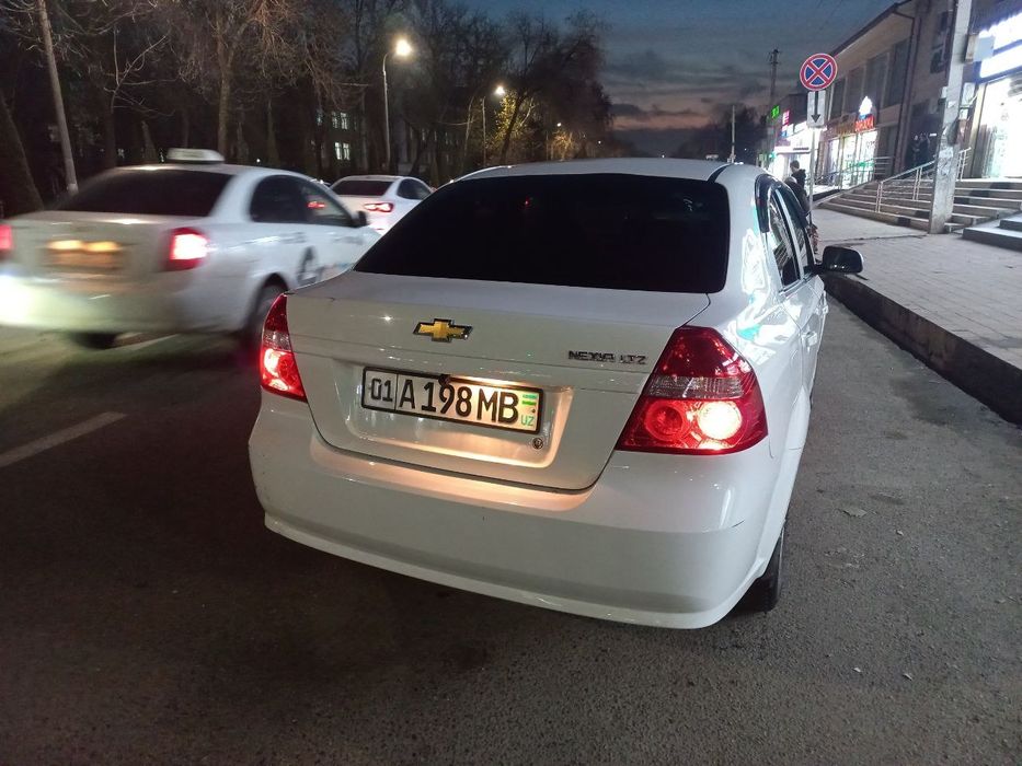 Нексия-3 сотилади