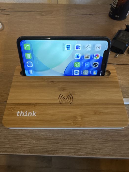Incarcator wireless si suport telefon