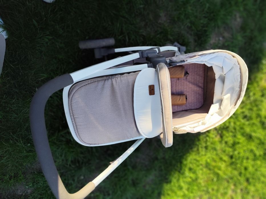 Продам детскую коляску