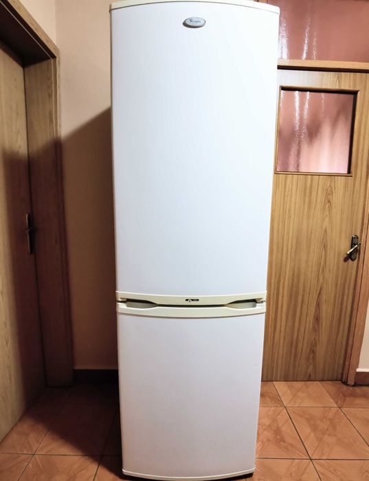 Urgent combina frigorifica Whirlpool cu 2 motoare