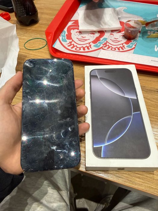 iPhone 16 pro max black, 256GB, dualsim, 94%.