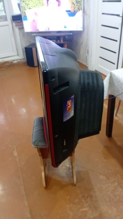 Телевизор LG,в хорошем состаянии