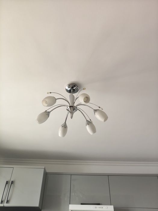 Продам красивые люстры