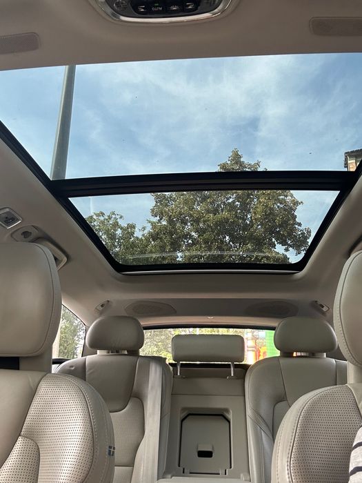 Volvo v90 Cross Country