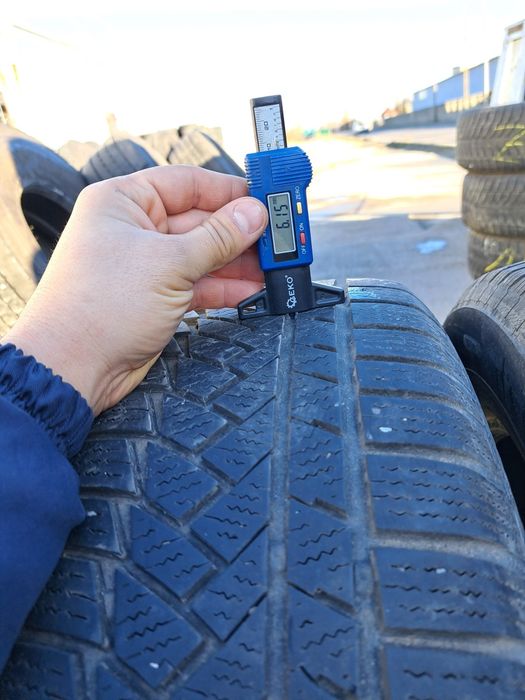 Anvelope de iarna 215-65r16 Continental