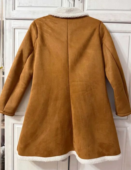 Елегантно дамско палто