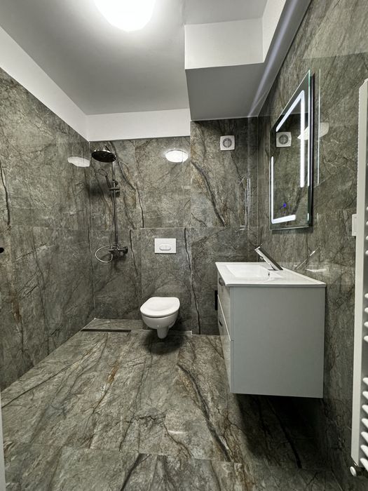Apartament de vanzare 2 camere cu parcare subterana Floresti !
