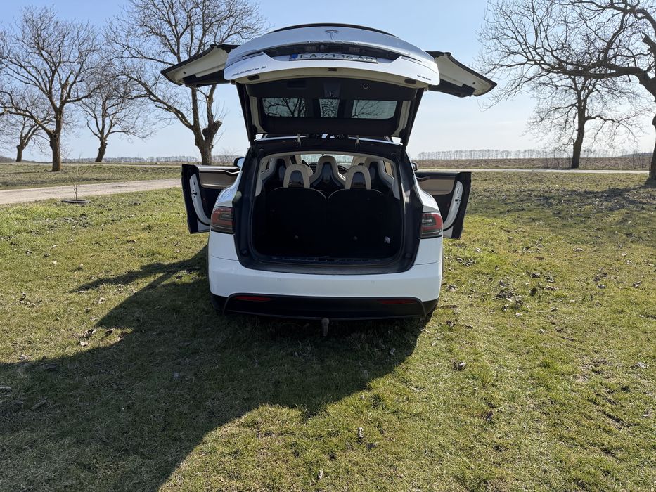 Tesla X 90D 4x4 2017 145k km