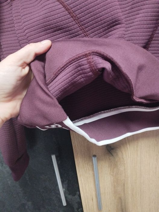 Мъжко худи Adidas отговаря на S