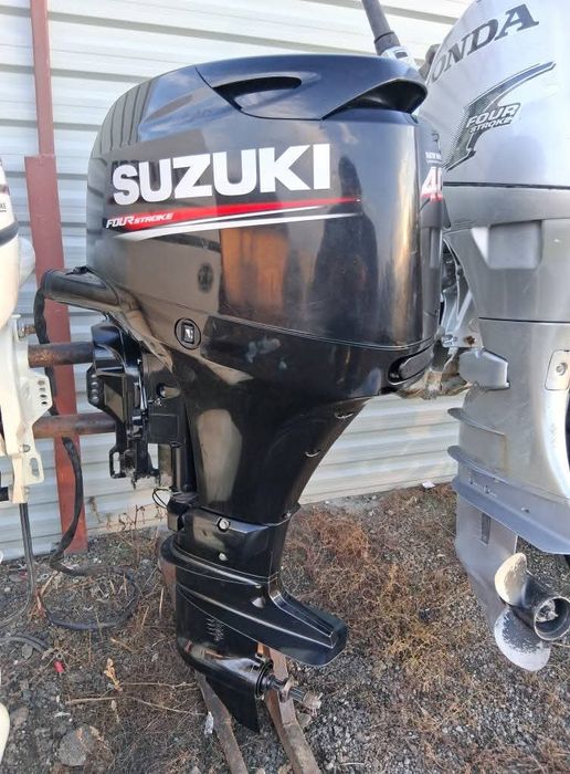 Vand diferite motoare de barca mahmudia -bacau