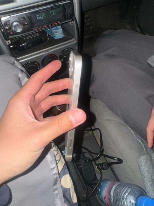 Срочно Продам айфон 13 гб128