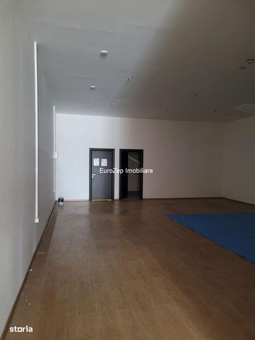 Spatiu birouri 200 mp, showroom, zona Metro Voluntari