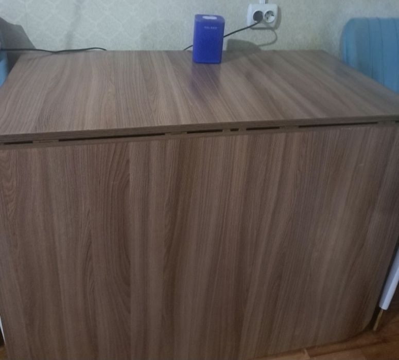 Стол книжка продам
