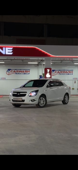 Кобалт 1.5 автомат белый