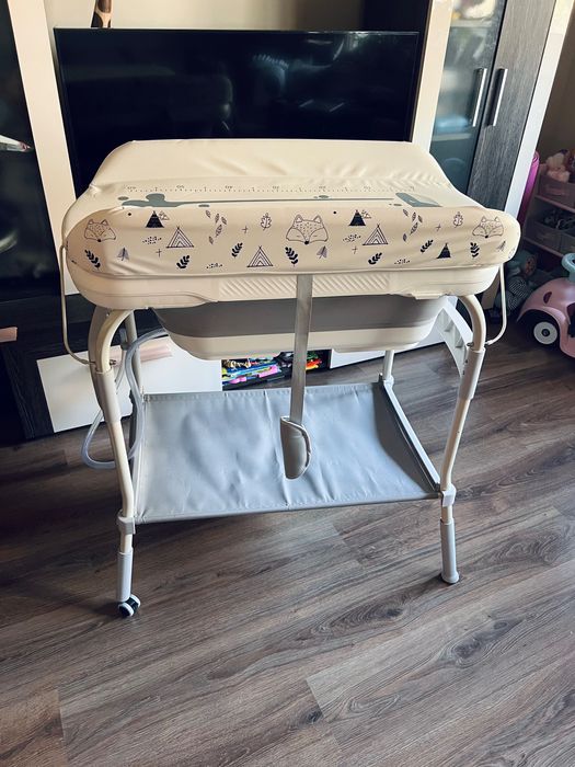 Cangaroo Garda 2в1 бебешка вана с повивалник, стойка, дигитален термометър!