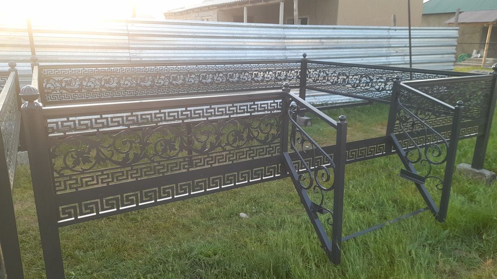 Металическая тапчан