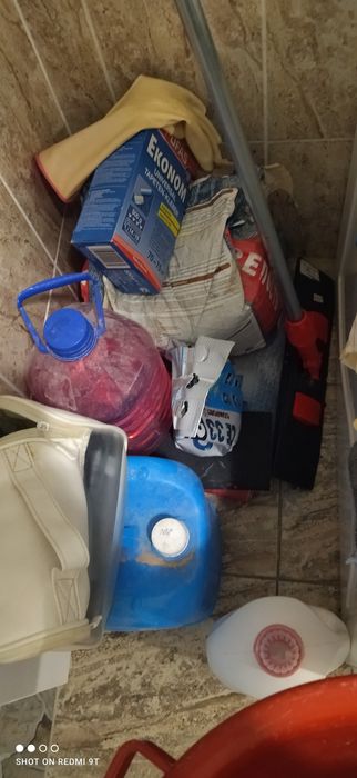 Отдам даром за услугу.поможете мен ПО дому закрутить люстру