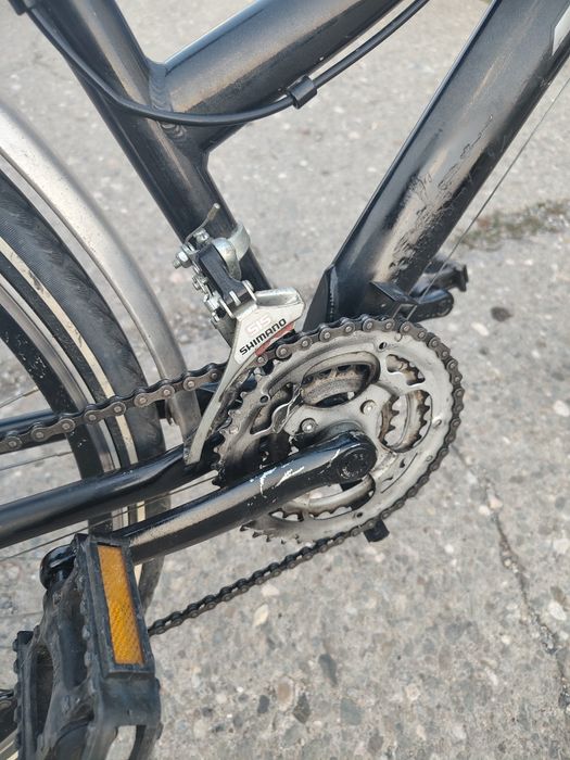 Bicicleta dama Active Trekking cadru aluminiu.Roti 28. Furca amortizor