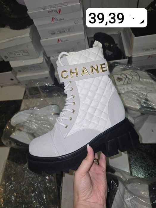 Modele superbe la reducere