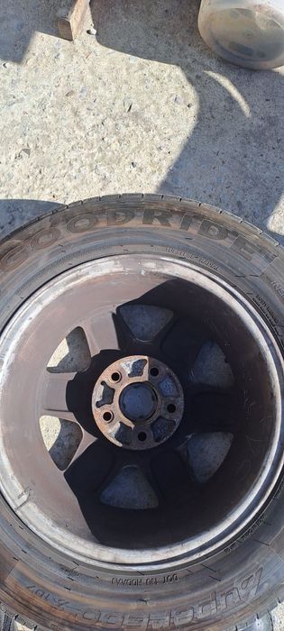 Гуми Goodride 195/65/15 DOT 4024  с джанти Опел