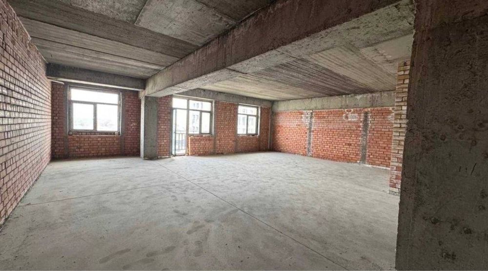 БИЙ, ул.Сайрам. ЖК«Silk Road» ПРОДАМ СВОЮ КВАРТИРУ ( Коробка), 3/8/9.