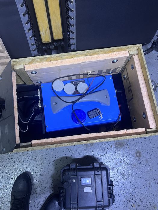 Поодам аккумулятор с автономкой