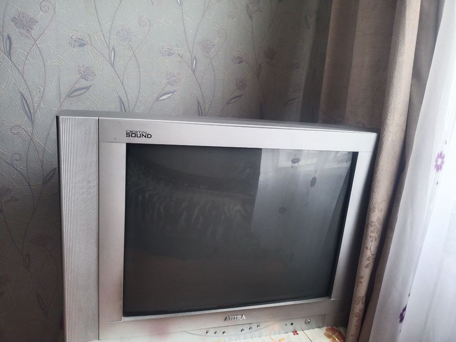 Продам телевизор