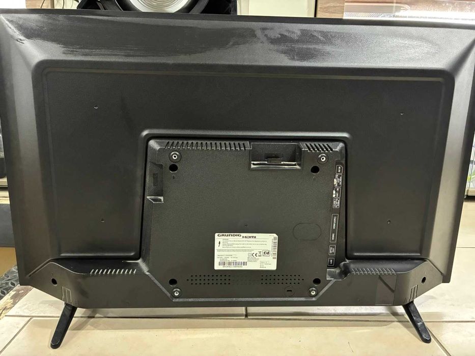 Телевизор Grundig 32 incha Smart Android