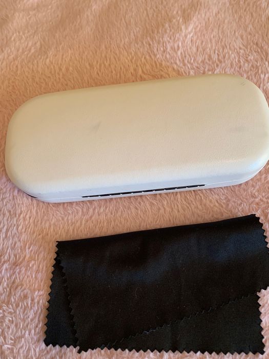 Калъф за очила .