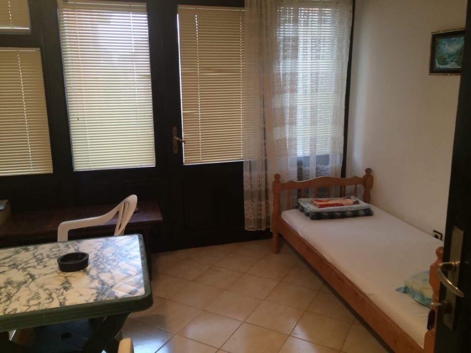 Продава се Хотел в Свети Влас - 500 кв.м за 561 €/кв.м - Снимка #3