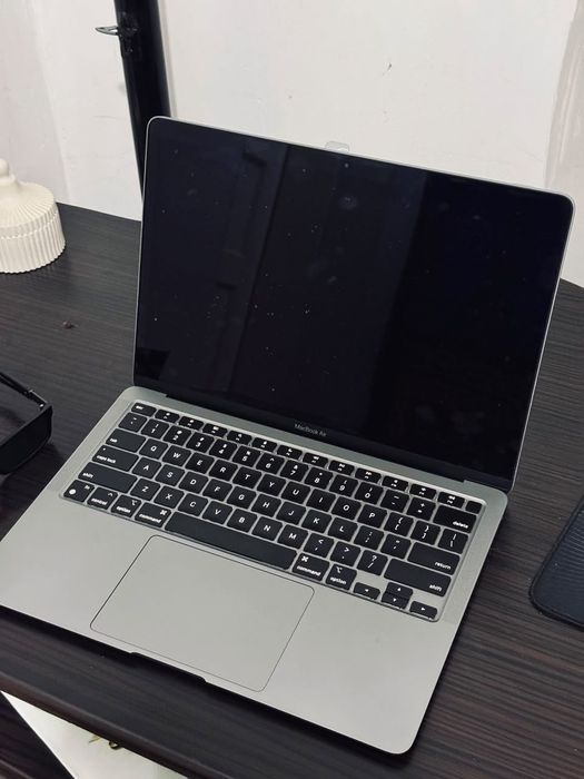 Macbook air m1 2020