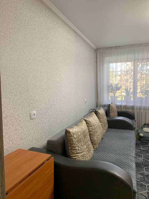 Продам диван с креслом