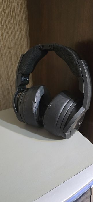 Безжични слушалки SONY TMR-RF865R