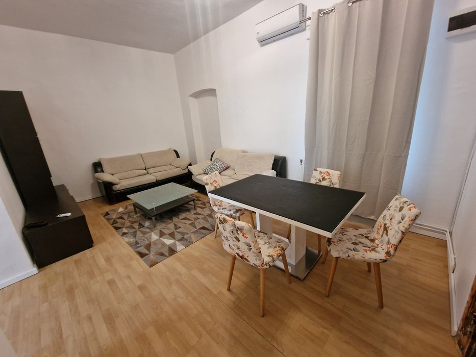 Ap 3 cam la casa acces direct din str.zonă Decebal, muncitorii
