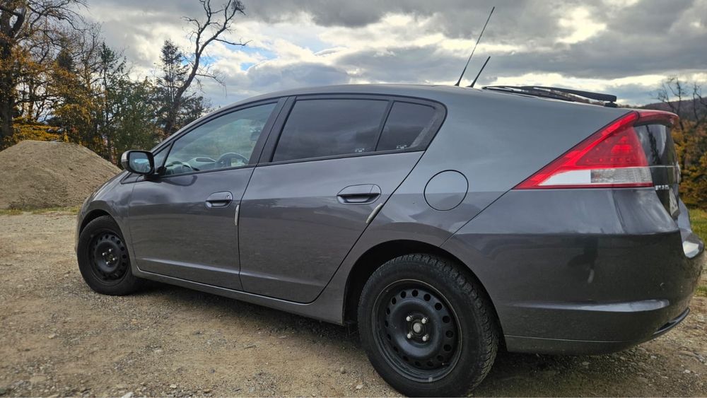 Honda insight hybrid