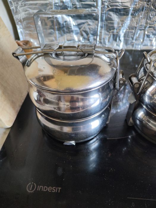 Съдове за пренасяне на храна